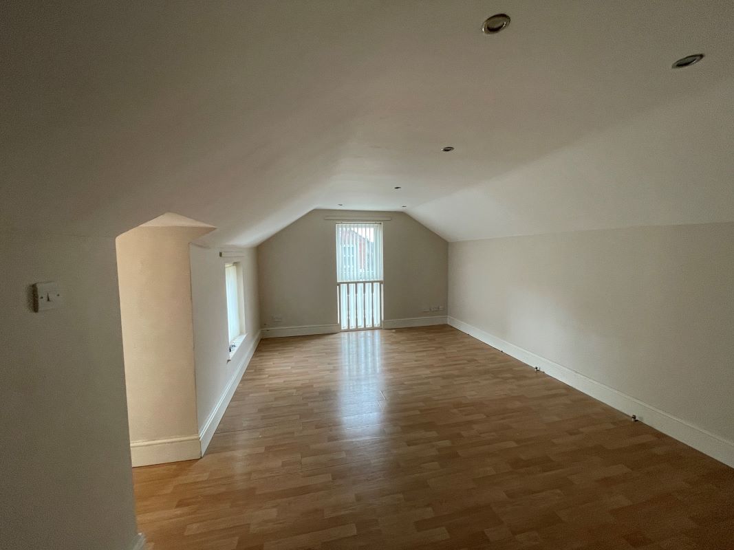 39 & 39A Cambridge Street, Wolverton, Buckinghamshire, MK12 5AE