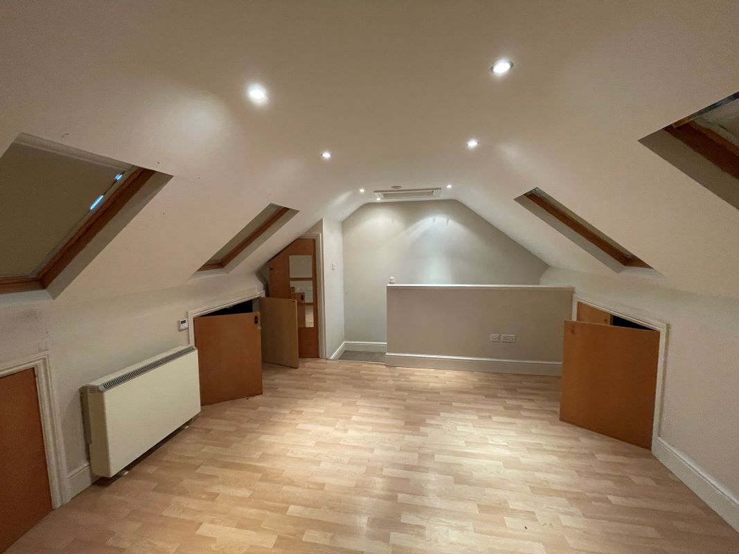 39 & 39A Cambridge Street, Wolverton, Buckinghamshire, MK12 5AE