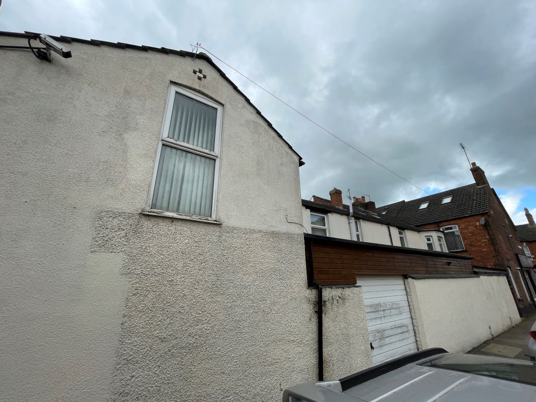 39 & 39A Cambridge Street, Wolverton, Buckinghamshire, MK12 5AE