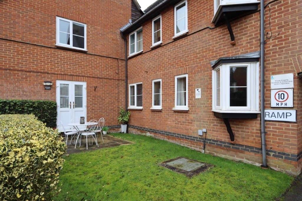 3 Aspley Court, Woburn Road, Woburn Sands, Buckinghamshire, MK17 8PA