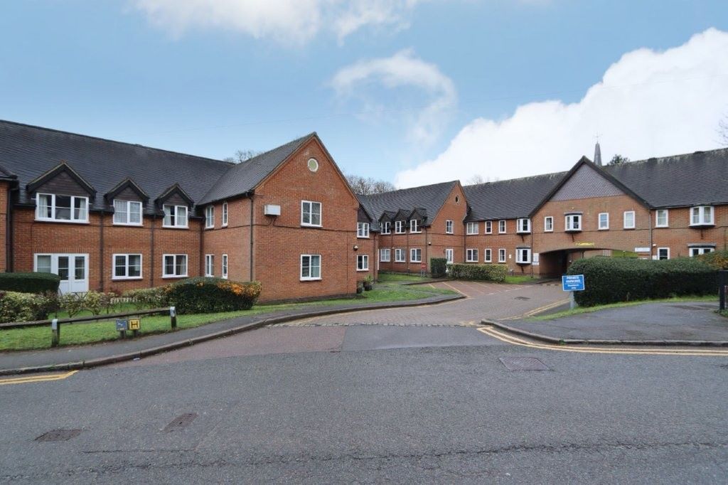 3 Aspley Court, Woburn Road, Woburn Sands, Buckinghamshire, MK17 8PA