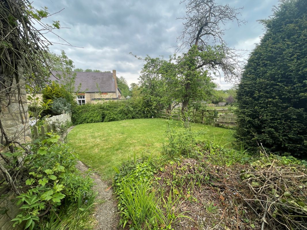 Stoney Cottage, Park Lane, Sharnbrook, Bedfordshire, MK44 1LS