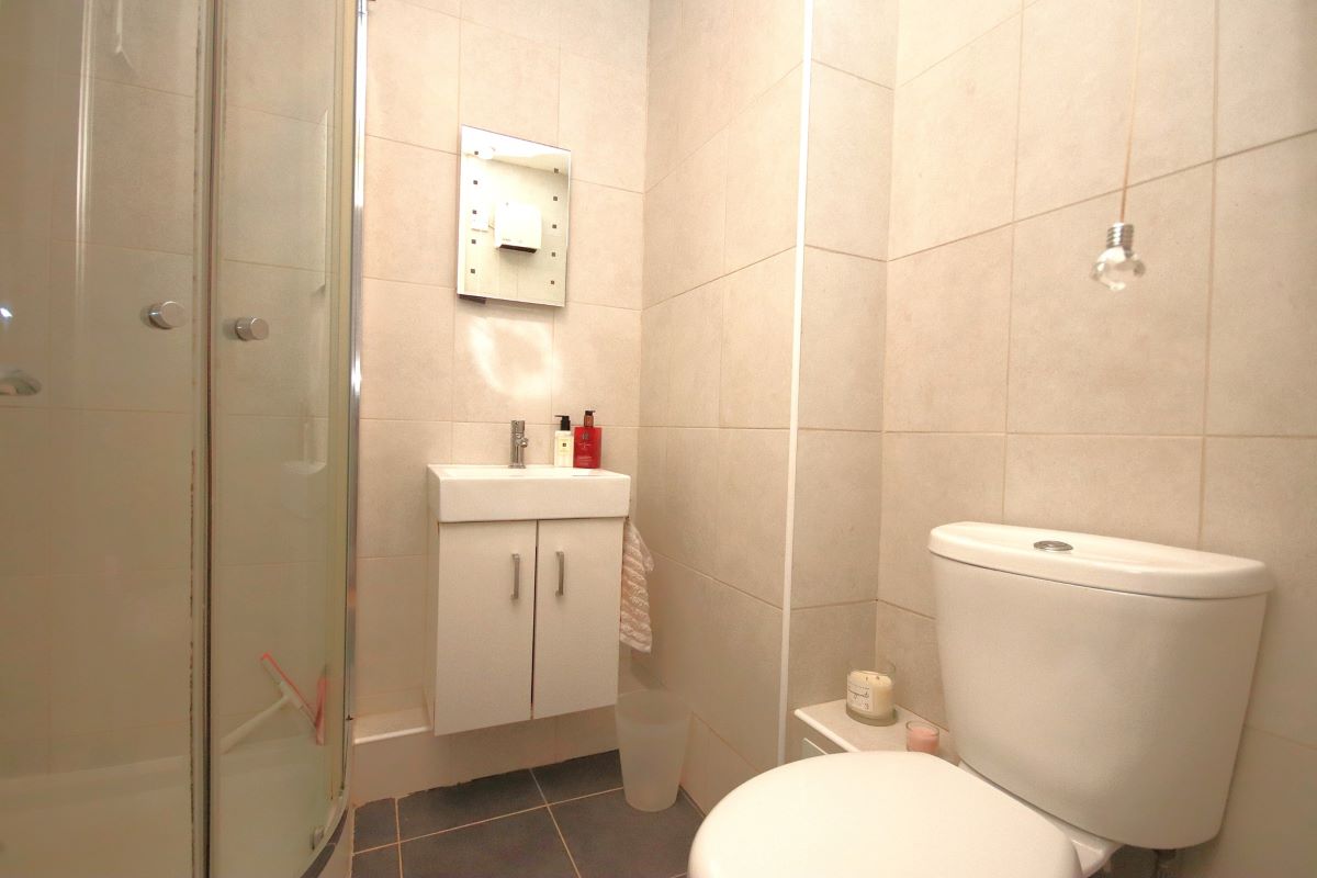 Flat 8 Denbeigh House, Rectory Road, Rushden, Northamptonshire, NN10 0AT