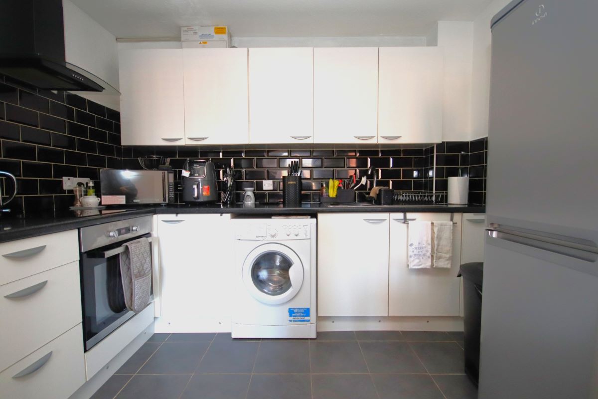 Flat 8 Denbeigh House, Rectory Road, Rushden, Northamptonshire, NN10 0AT
