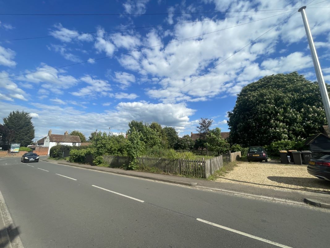 Land adjoining 215 West End, Elstow, Bedfordshire, MK42 9XS