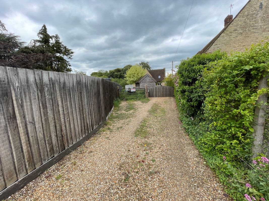 Land East of Dove Lane, Harrold, Bedfordshire, MK43 7DF