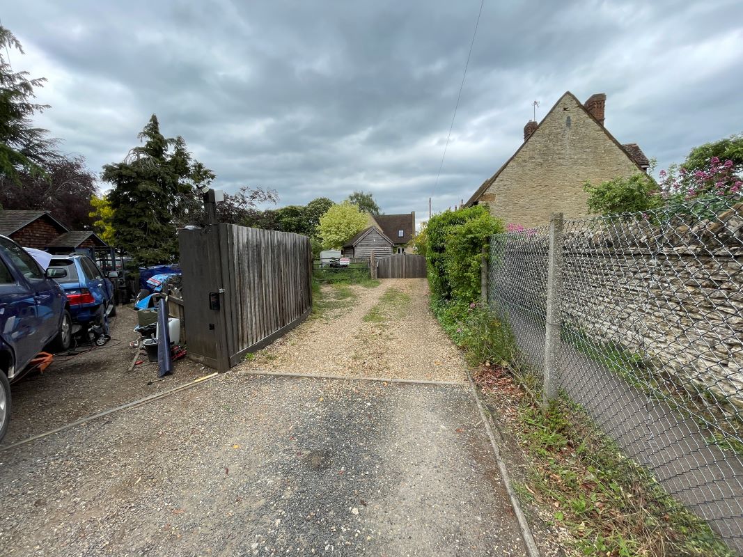 Land East of Dove Lane, Harrold, Bedfordshire, MK43 7DF