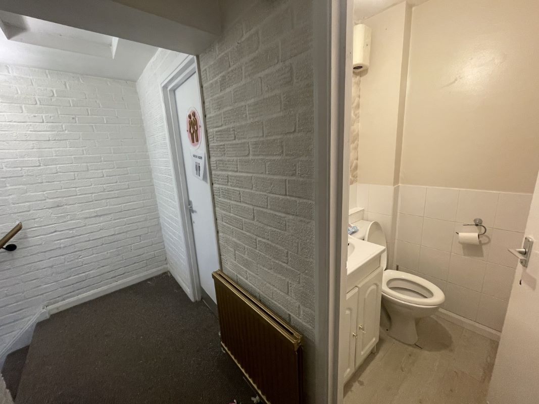 200 Queensway, Bletchley, Buckinghamshire, MK2 2ST