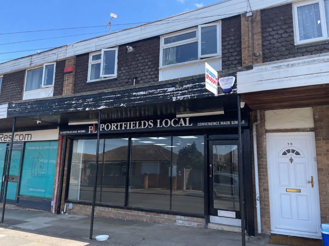 33 & 33A Portfields Road, Newport Pagnell, Buckinghamshire, MK16 8BL