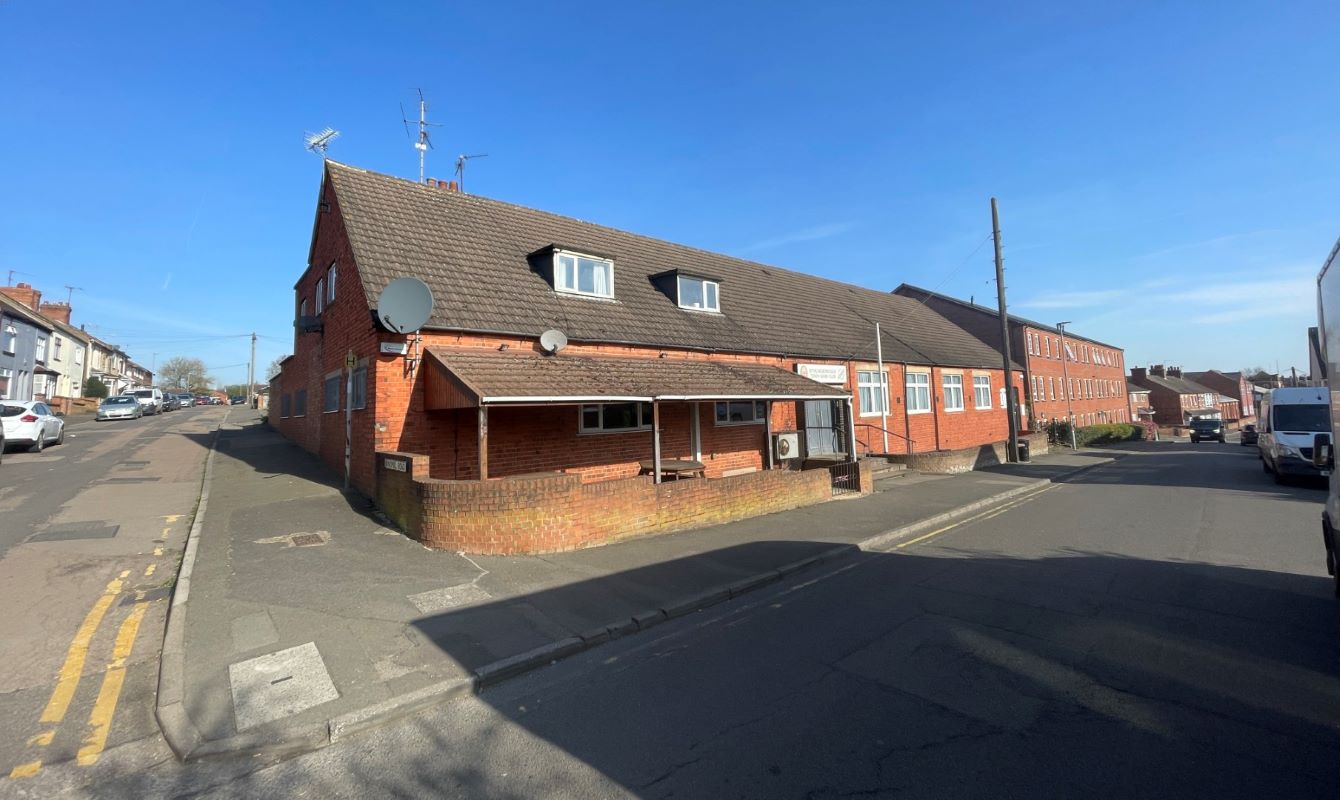 Irthlingborough Town Band Club, 104 Victoria Street, Irthlingborough, Northamptonshire, NN9 5RG property image