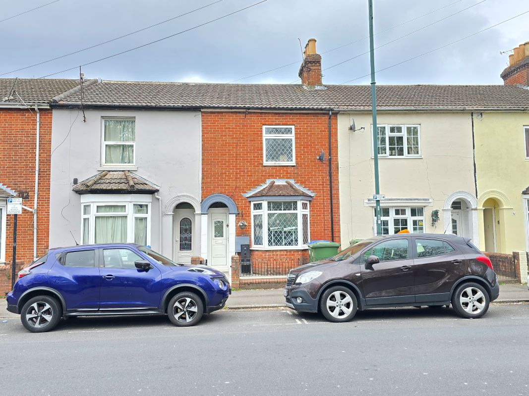 Image 2 of 18