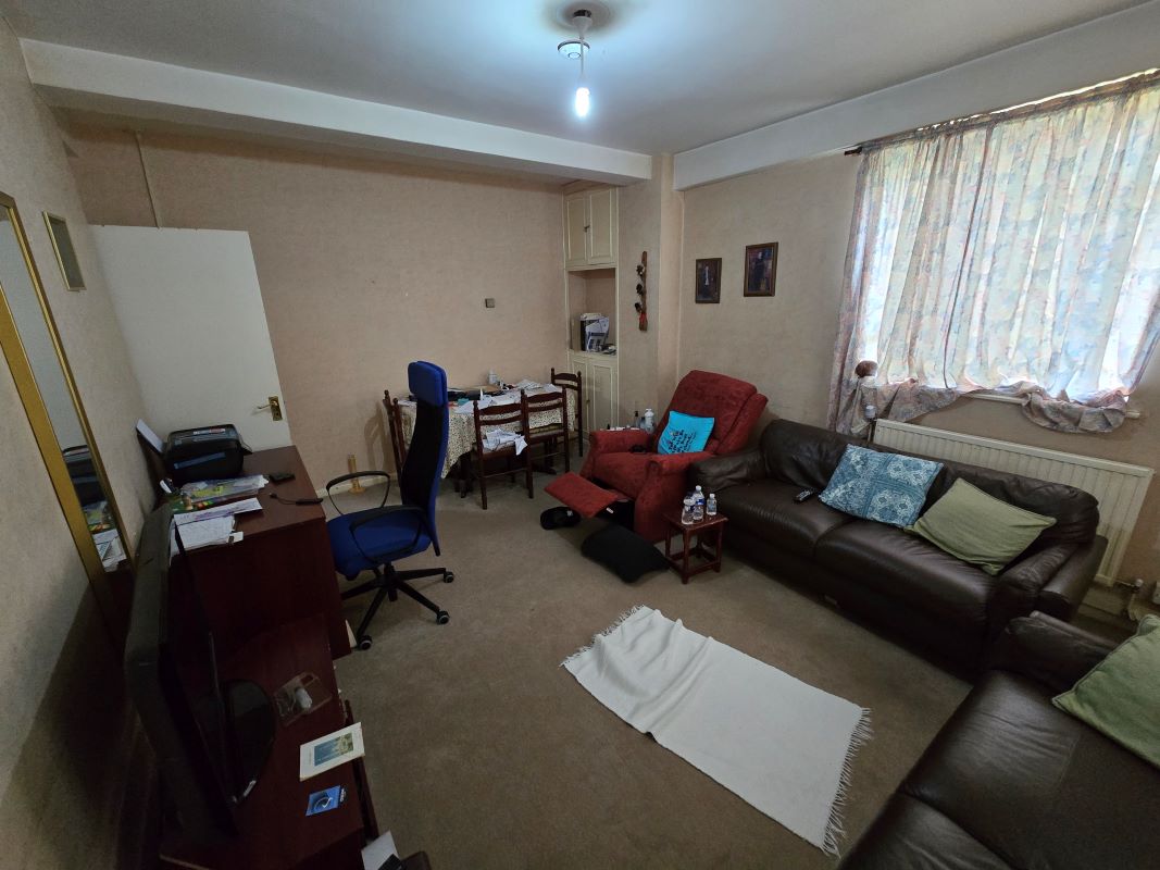 Image 5 of 12