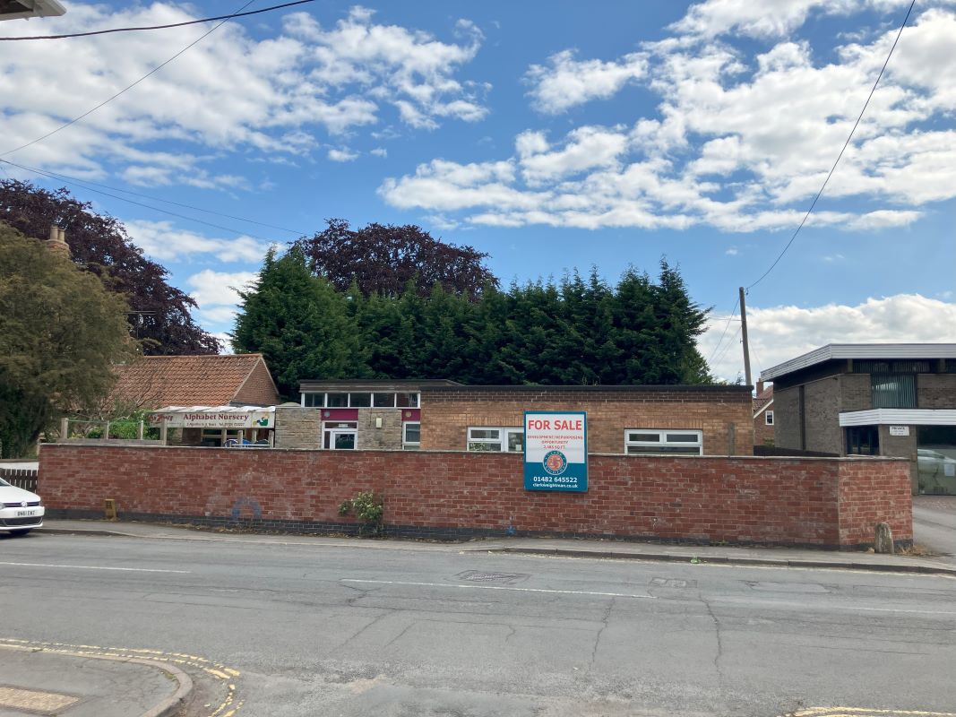 Image 2 of 20