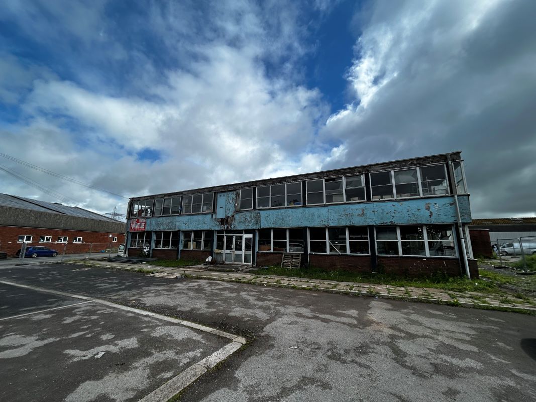 Image 10 of 10