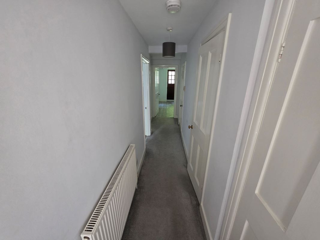 Image 4 of 23