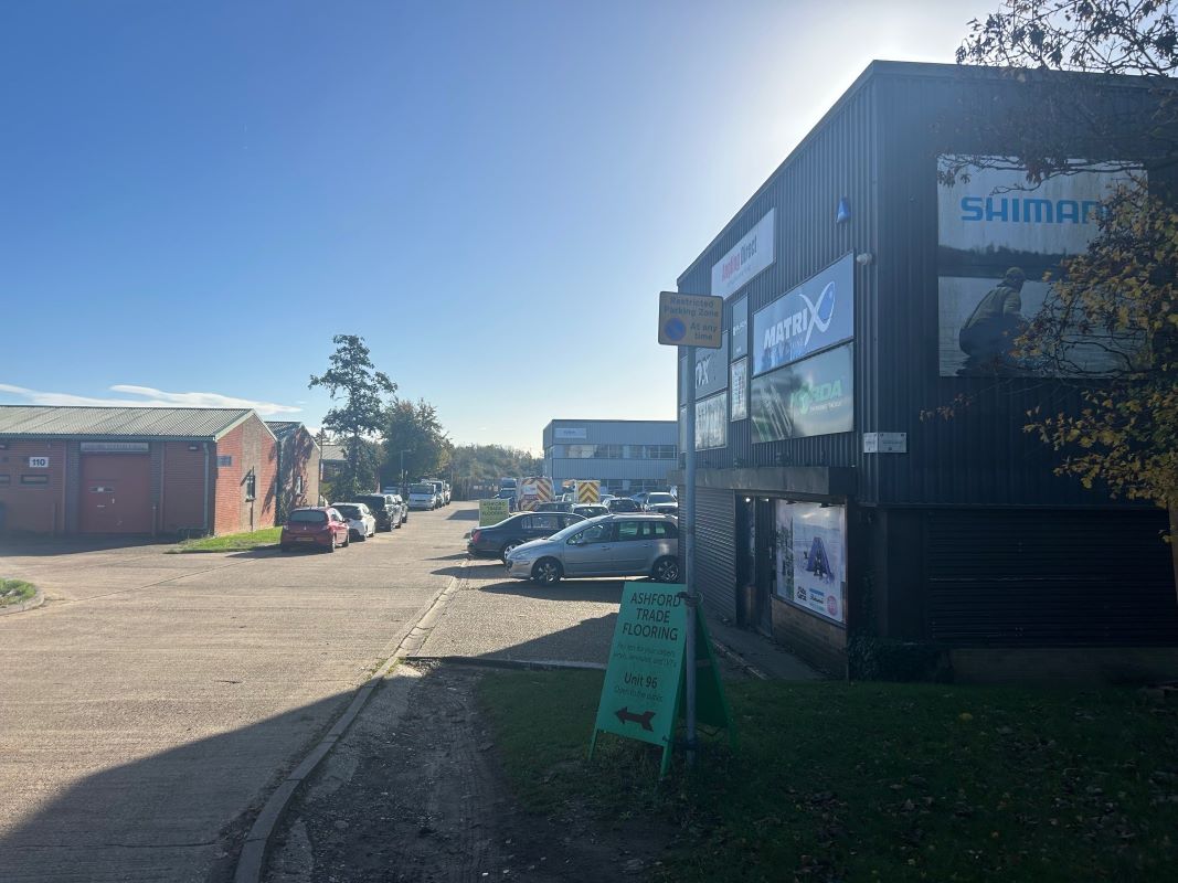 94 Ellingham Industrial Estate, Ellingham Way, Ashford, Kent, TN23 6LZ