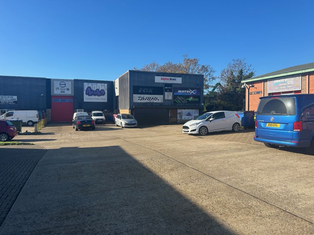 94 Ellingham Industrial Estate, Ellingham Way, Ashford, Kent, TN23 6LZ