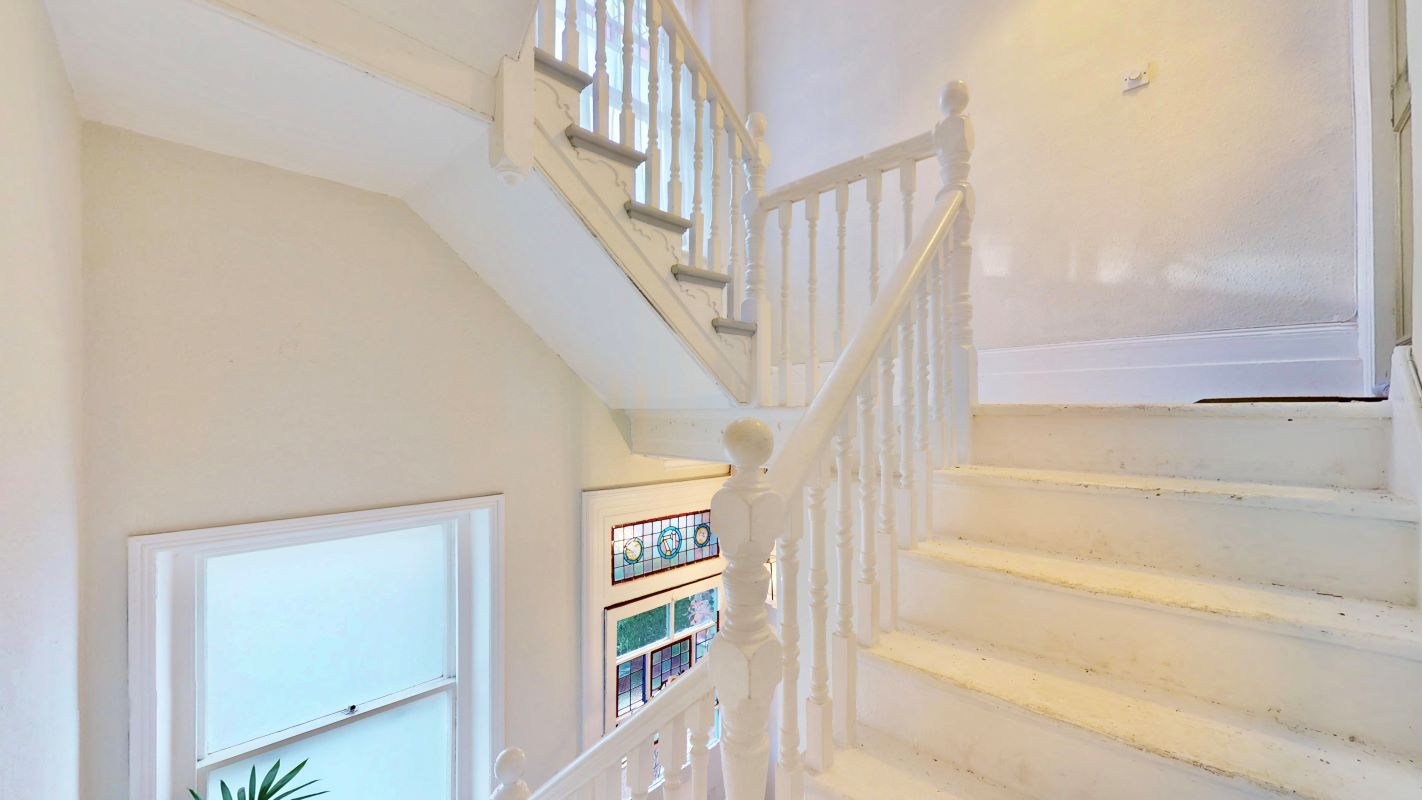 17d Nassington Road, Hampstead, London, NW3 2TX