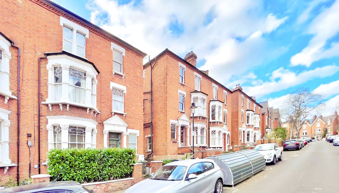 17d Nassington Road, Hampstead, London, NW3 2TX