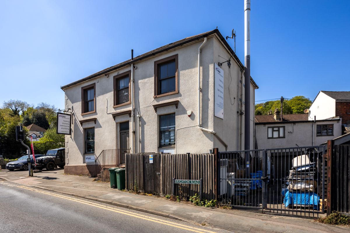 147 Brighton Road, Redhill, Surrey, RH1 6PS