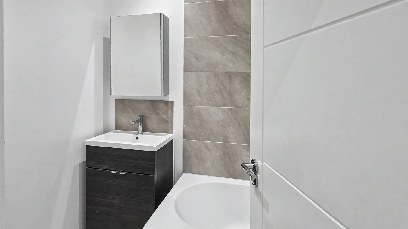 Flat 31 Circa, The Ring, Bracknell, Berkshire, RG12 1GQ