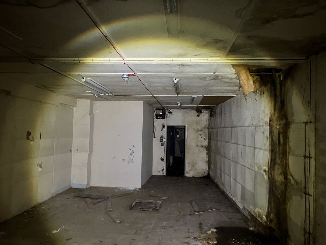 Image 4 of 13