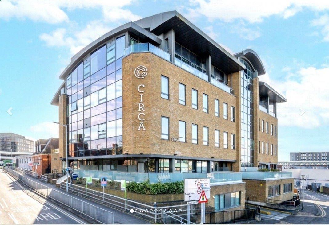 Flat 31 Circa, The Ring, Bracknell, Berkshire, RG12 1GQ