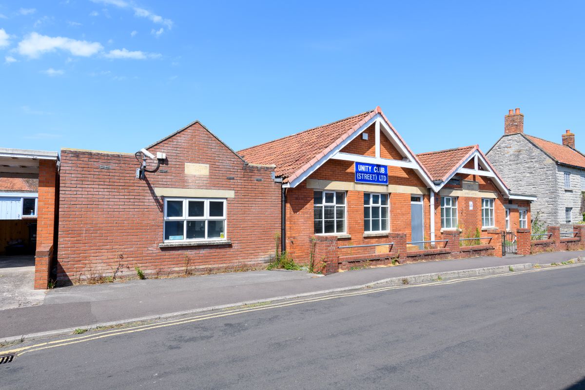 Image 2 of 18
