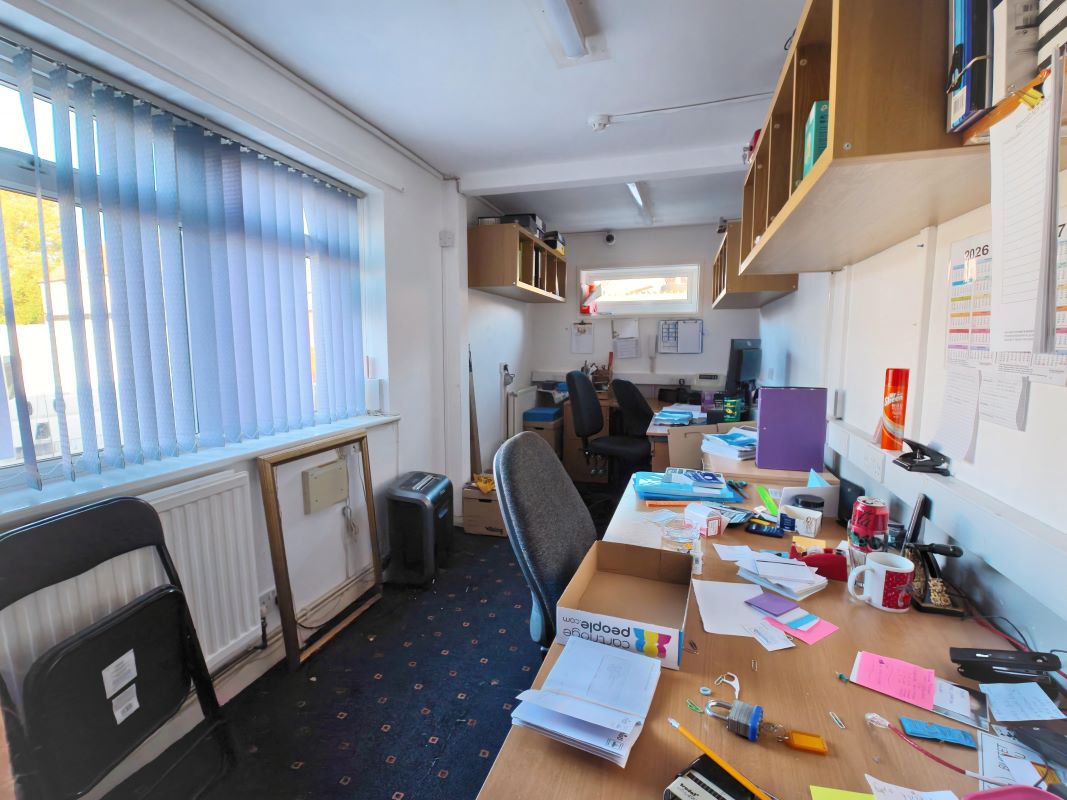 Image 16 of 18