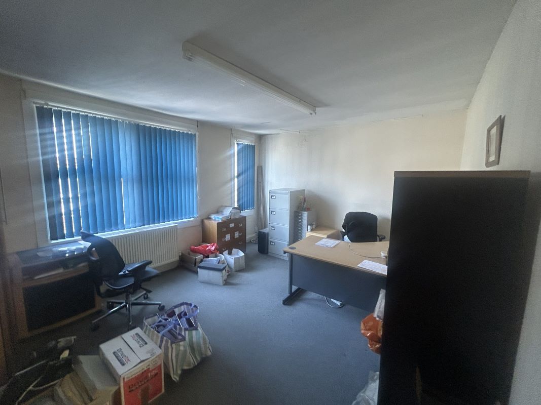 Image 5 of 6