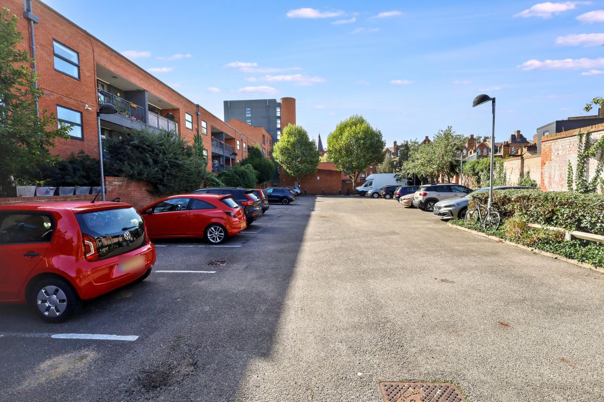 Image 14 of 14