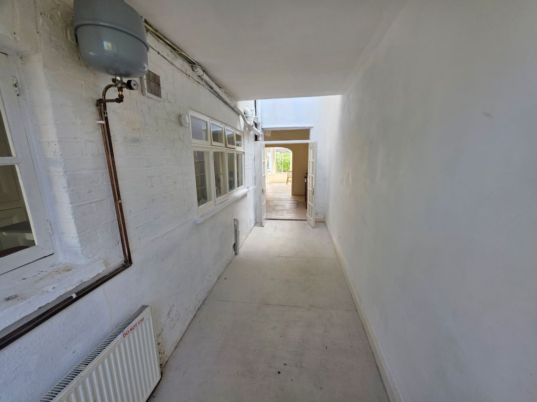 Image 6 of 20