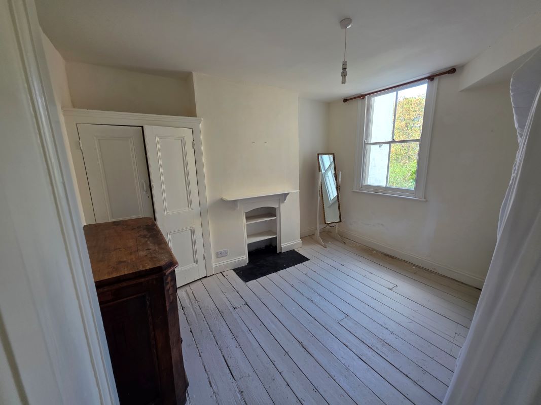 Image 14 of 20