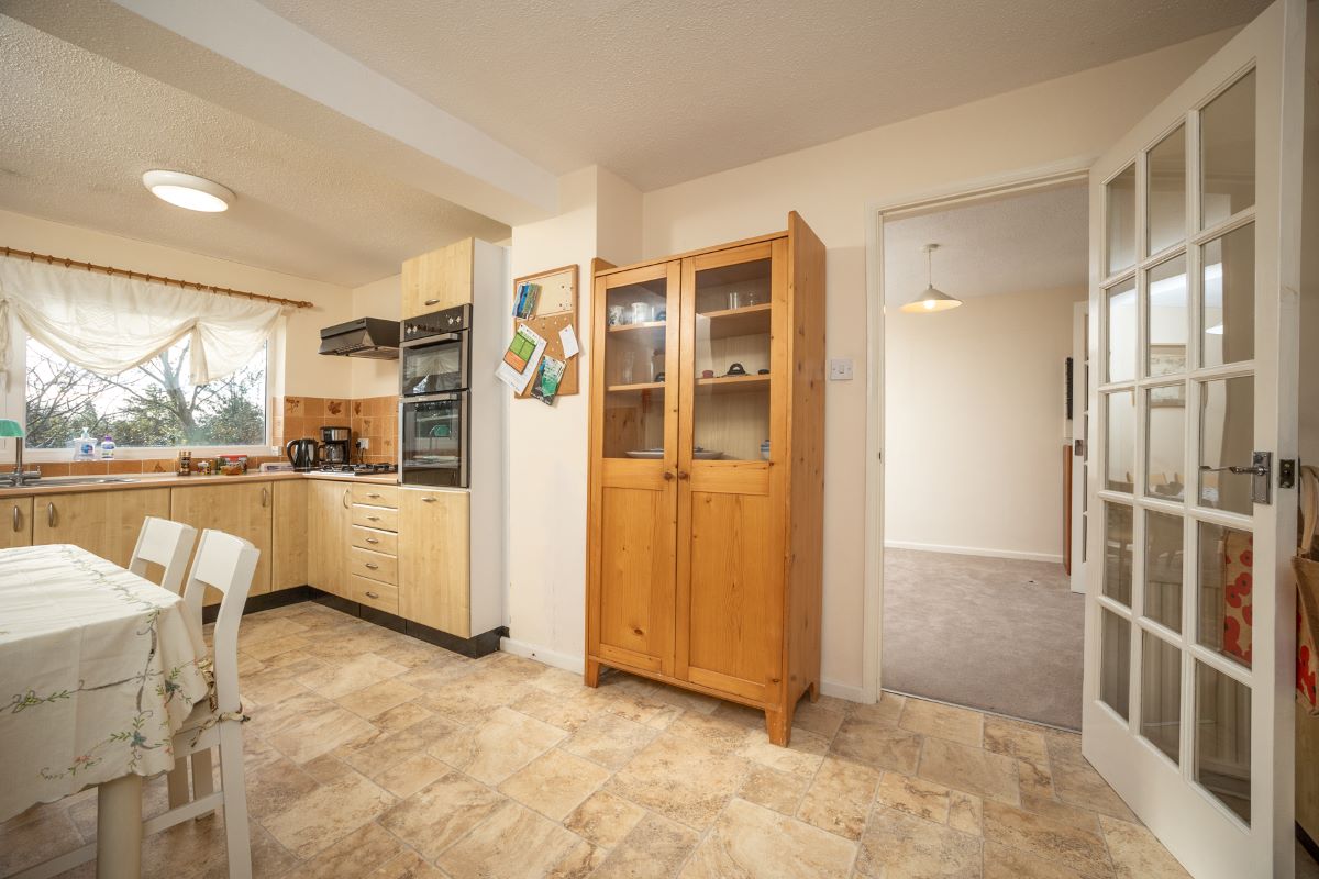 40 Eastwood Road, Woodley, Reading, Berkshire, RG5 3PY