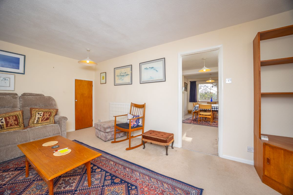 40 Eastwood Road, Woodley, Reading, Berkshire, RG5 3PY