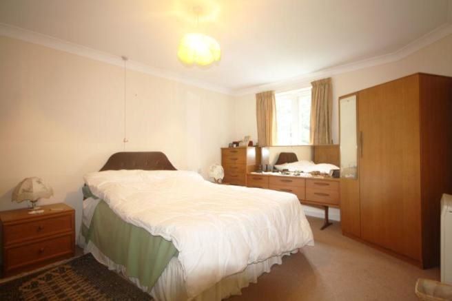 42 Castle Court, Hadlow Road, Tonbridge, Kent, TN9 1QU