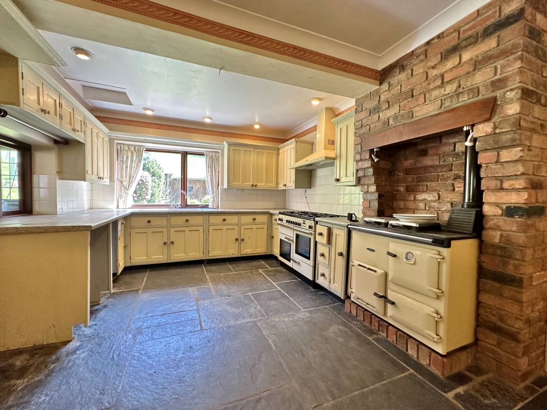 Wray Farm, Moretonhampstead Road, Lustleigh, Newton Abbot, Devon, TQ13 9SN