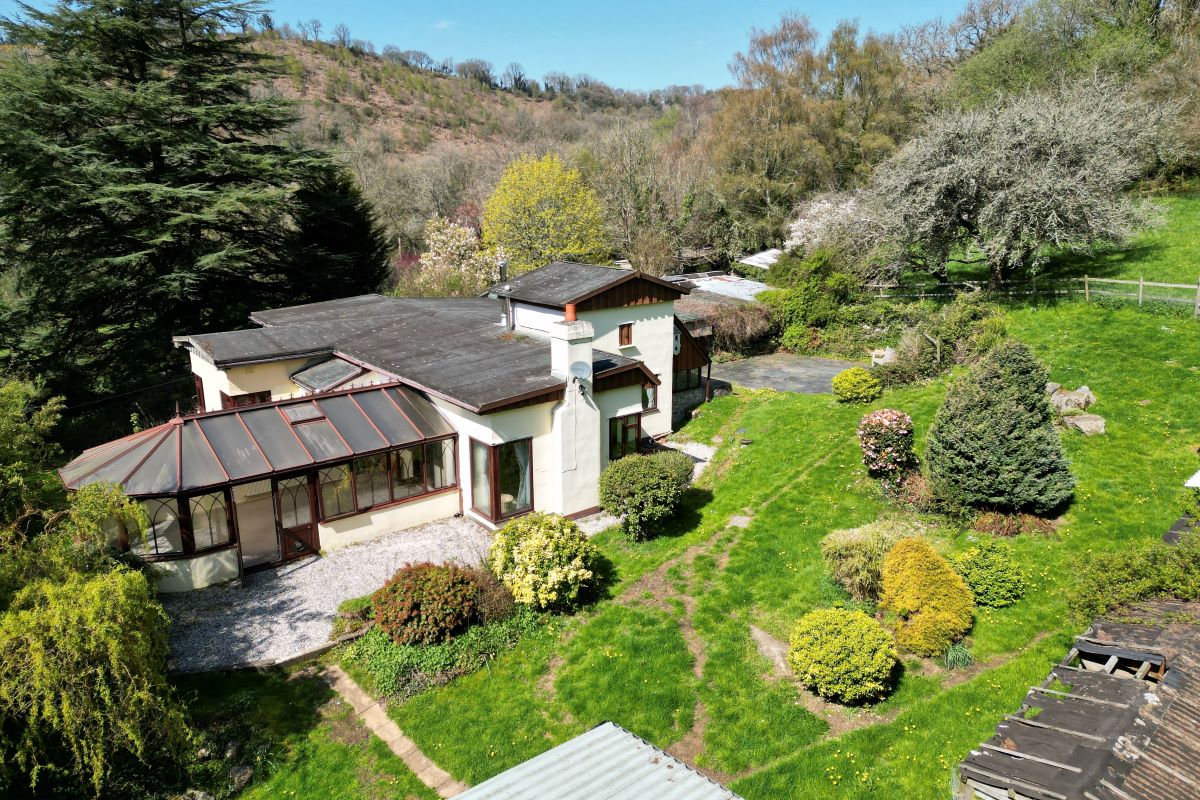 Wray Farm, Moretonhampstead Road, Lustleigh, Newton Abbot, Devon, TQ13 9SN