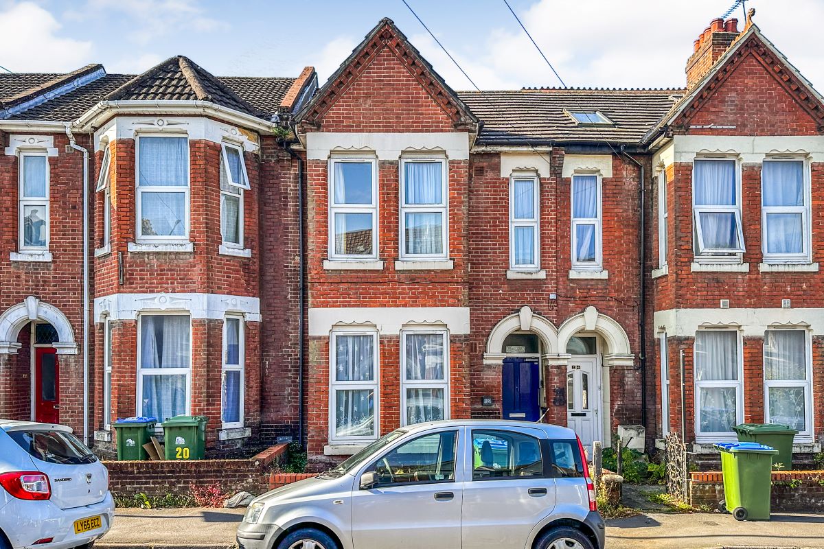 22 & 22a Wilton Avenue, Southampton, Hampshire, SO15 2HJ