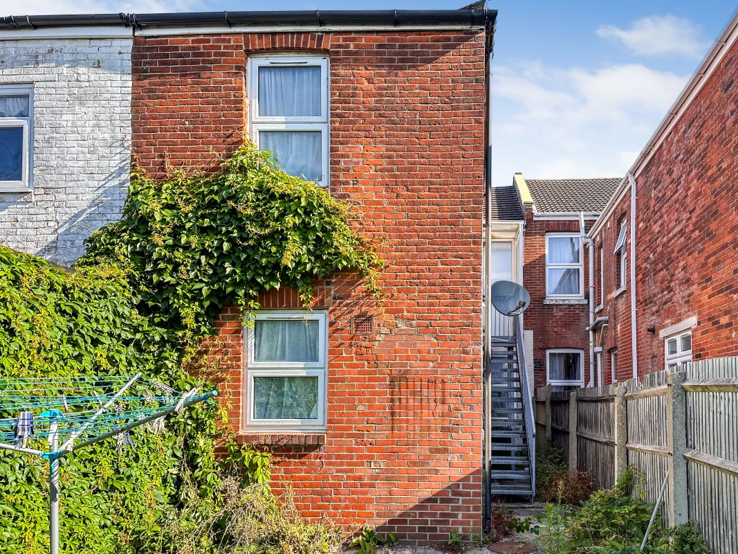 22 & 22a Wilton Avenue, Southampton, Hampshire, SO15 2HJ