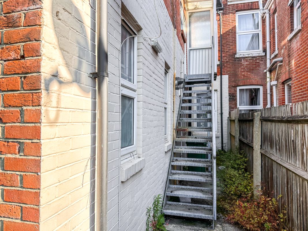 22 & 22a Wilton Avenue, Southampton, Hampshire, SO15 2HJ