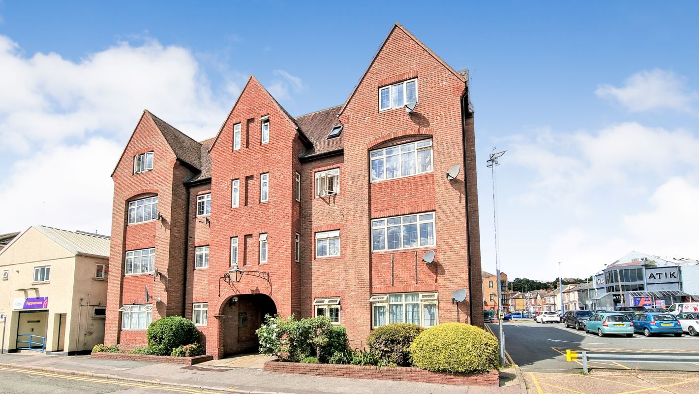 Flat 5 The Cloisters, Orchard Street, Dartford, Kent, DA1 2DF