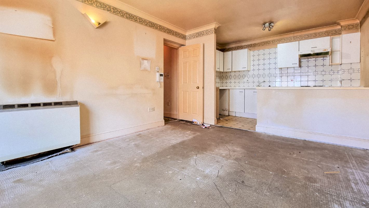 Flat 5 The Cloisters, Orchard Street, Dartford, Kent, DA1 2DF