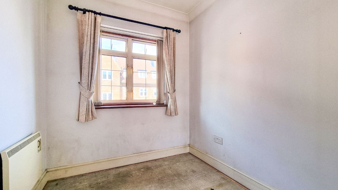 Flat 5 The Cloisters, Orchard Street, Dartford, Kent, DA1 2DF