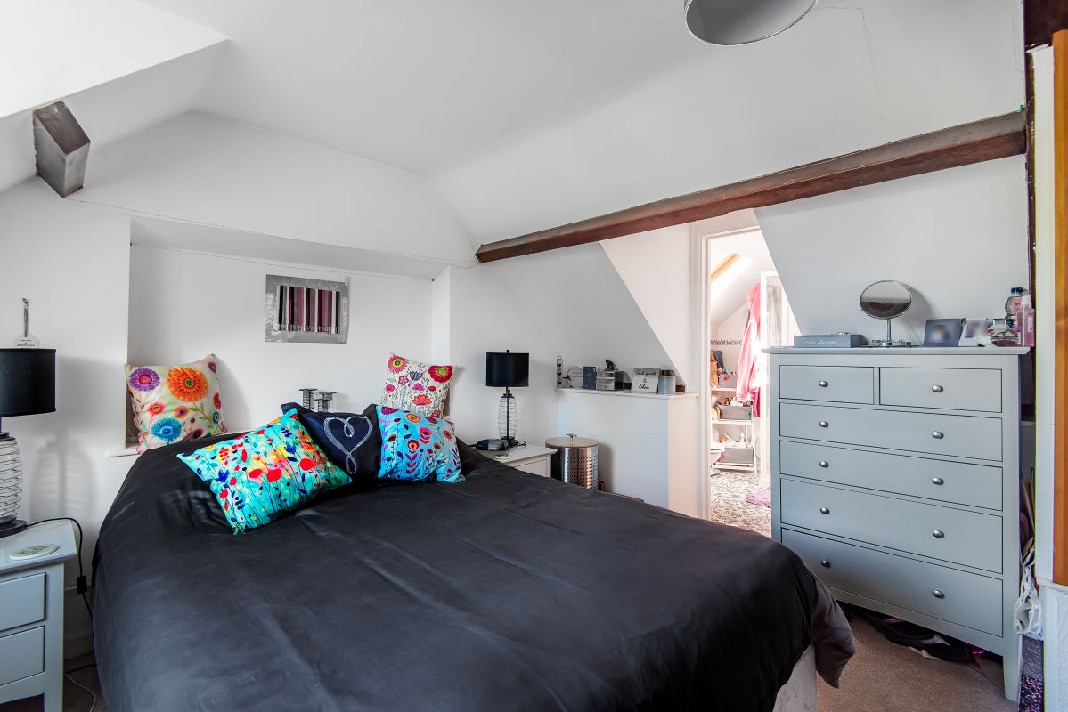 Common Farm Cottage, 28 Witts Lane, Purton, Swindon, Wiltshire, SN5 4ES