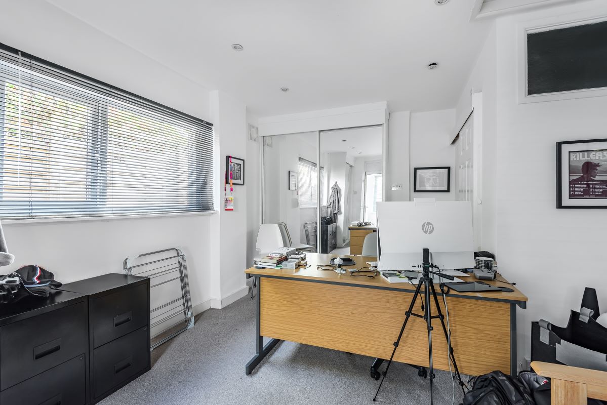 Common Farm Cottage, 28 Witts Lane, Purton, Swindon, Wiltshire, SN5 4ES