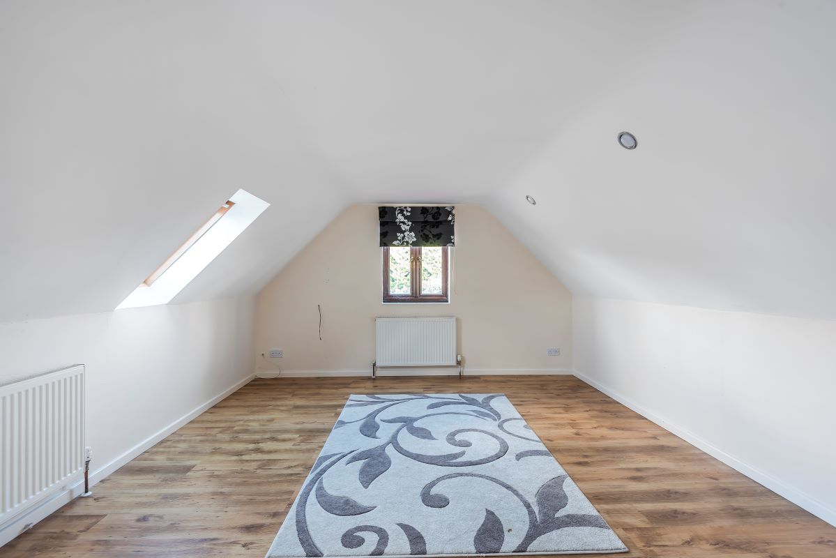 Common Farm Cottage, 28 Witts Lane, Purton, Swindon, Wiltshire, SN5 4ES