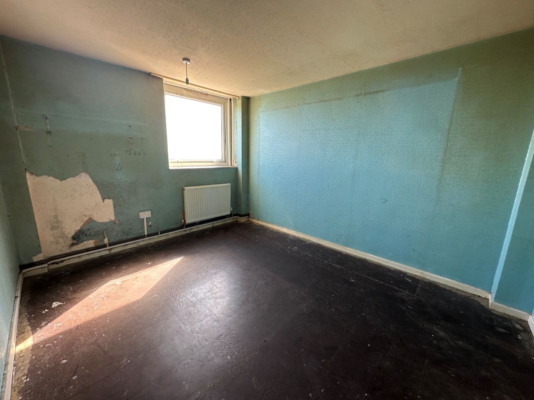 25 Victor Court, Hornchurch, Essex, RM12 4XF