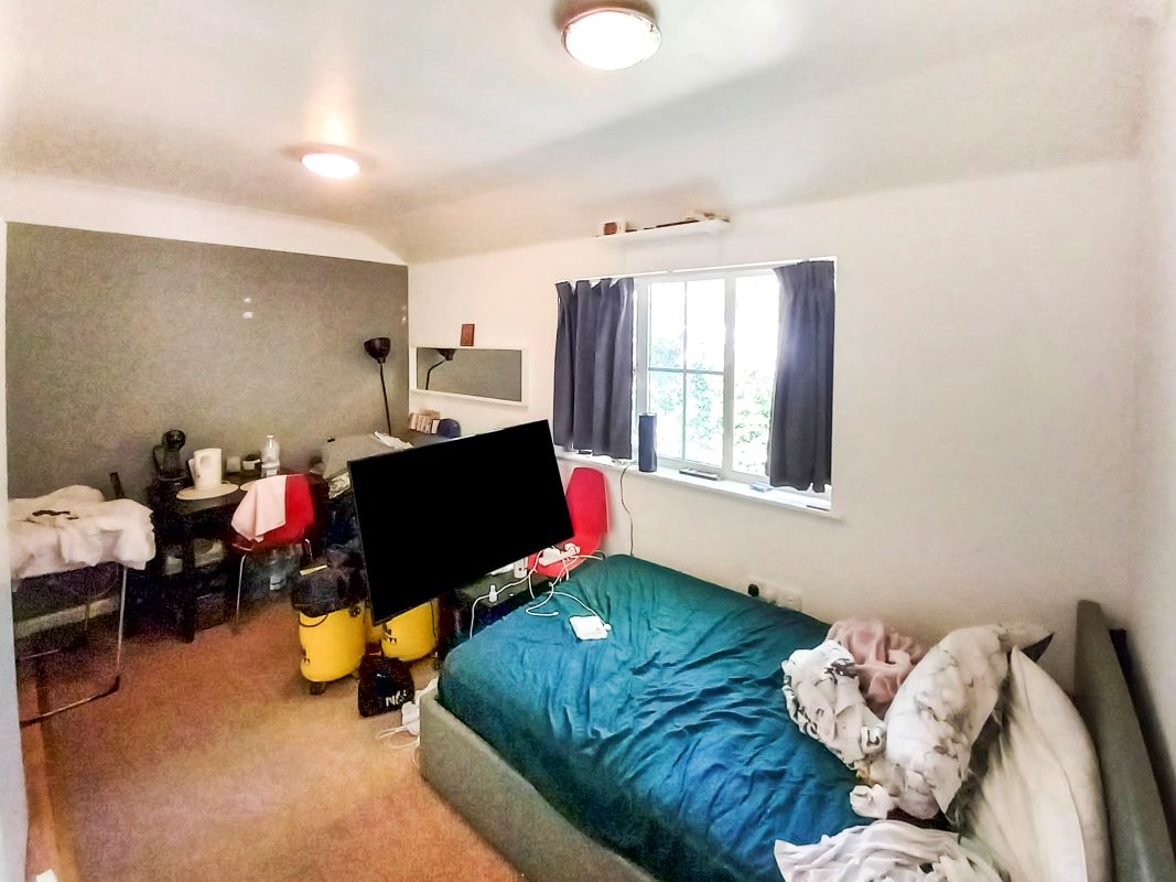 41 a & 41b Wensleydale, Luton, Bedfordshire, LU2 7PN