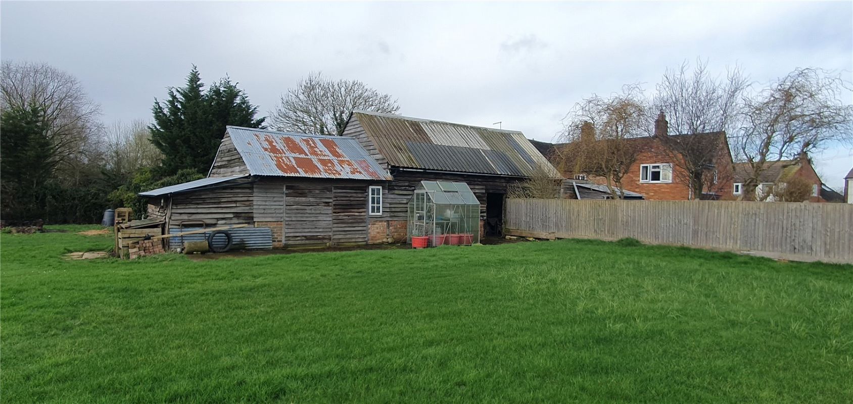 Land and Barn at rear of 8, Green End, Granborough, Buckingham, Buckinghamshire, MK18 3NT